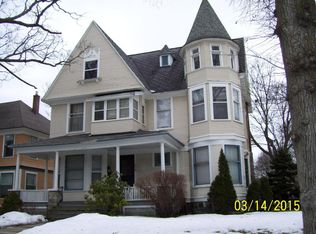 416 Crescent St NE, Grand Rapids, MI 49503