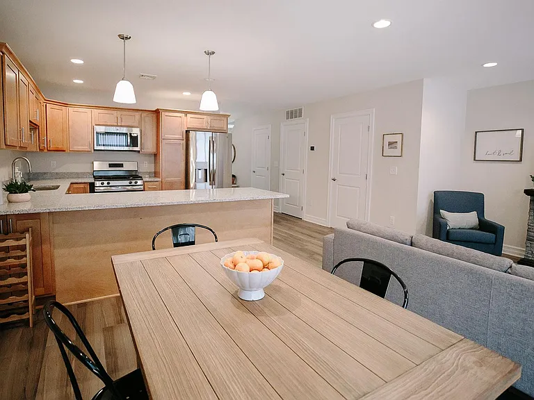 600 River Road Apartments — Photo 15