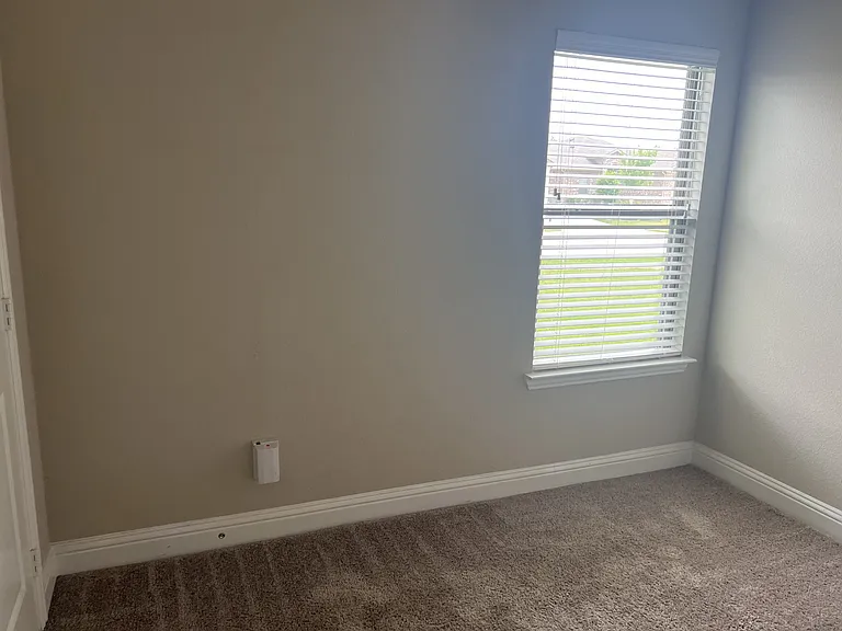 1402 Warringwood Dr — Photo 14