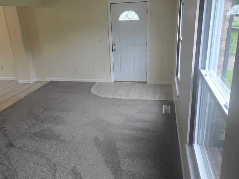 1863 Sedro St — Photo 3
