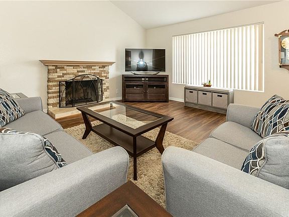 3rd image of 6620 Mesada St
