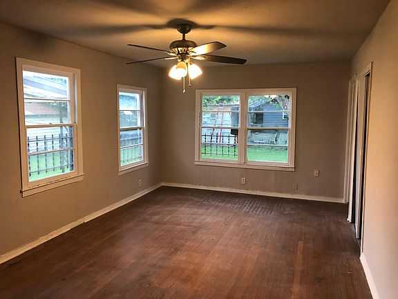 5th image of 640 Royston Ave