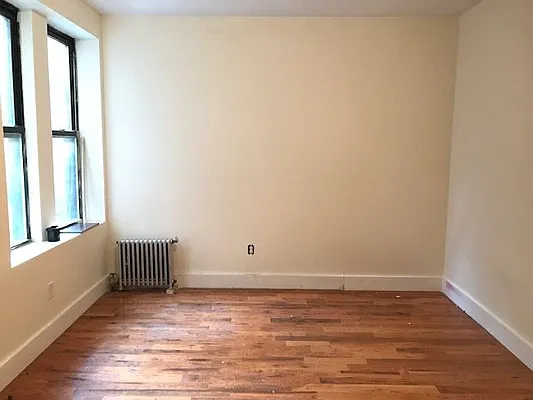 Rented by Zuz Realty | media 25