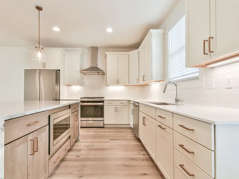 5858 Westin Rd — Photo 11