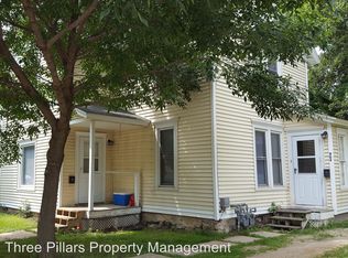 402 5th Pl NW, Austin, MN 55912