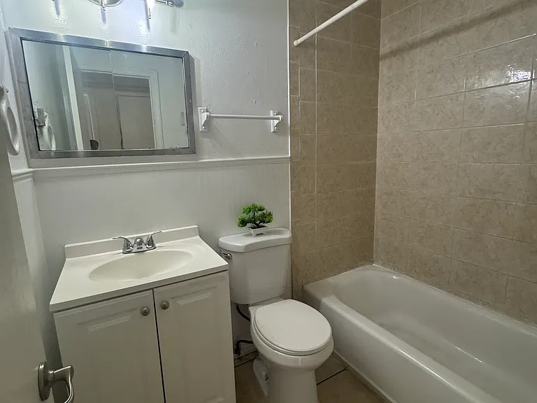 4717 Town N Country Blvd — Photo 13