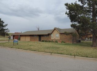 1303 Emma Dr, Iowa Park, TX 76367