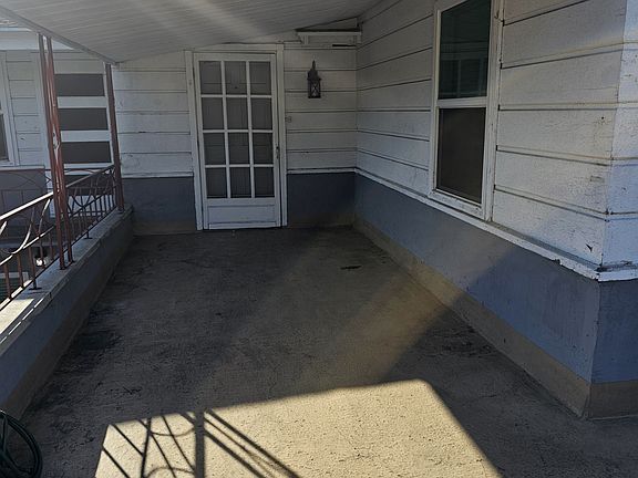 5th image of 421 N Harbor Blvd APT B