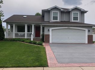 1311 Vintage Dr, Joliet, IL 60431