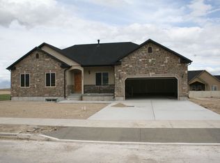 11447 S Regalstone Dr, South Jordan, UT 84095