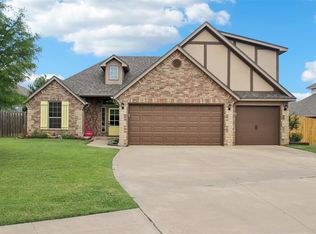 21257 Lake Shadows Dr, Edmond, OK 73003