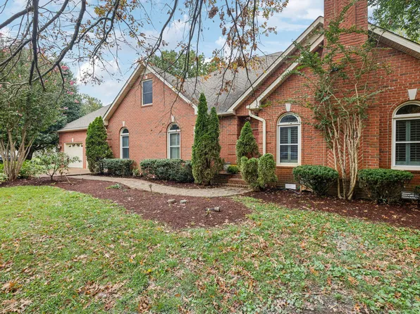 1523 Kensington Dr, Murfreesboro, TN 37130