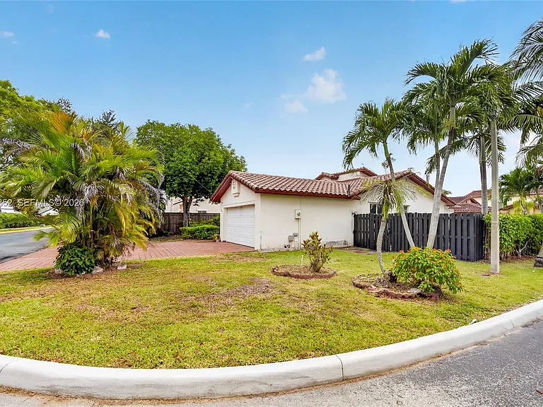 14750 SW 111th St — Photo 35