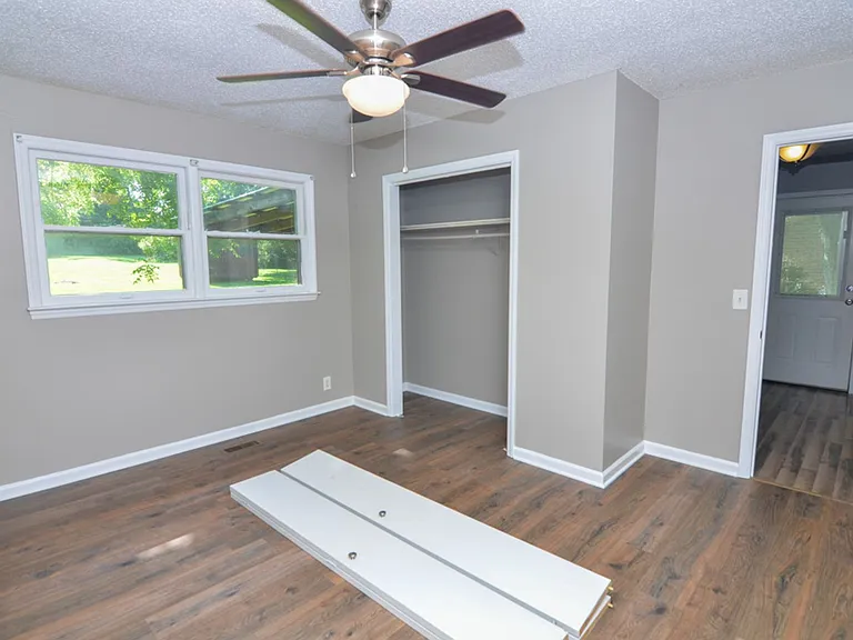 325 Shirley Rd — Photo 11