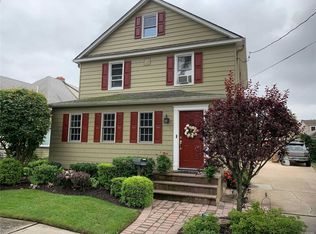 103 Sherman Ave, Williston Park, NY 11596