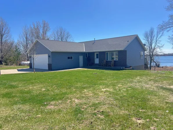 15993 154th St NE, Hawick, MN 56273