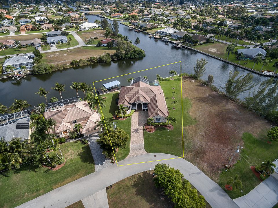1st image of 4013 SW 26th Ct