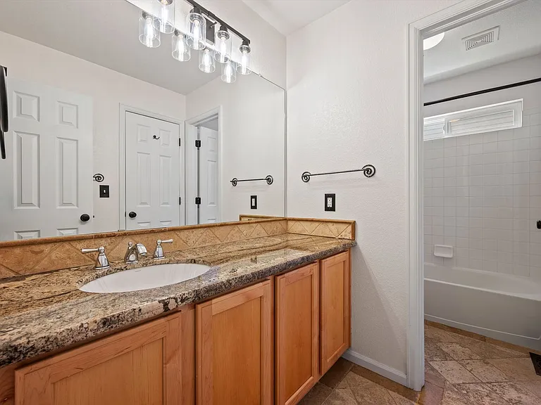 4440 W 63rd Pl — Photo 13
