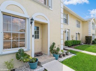 213 Foxtail Dr APT E, Greenacres, FL 33415