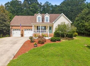 2926 Vine Dr, Dalton, GA 30721