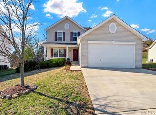6727 Eagles View Dr, Pacific, MO 63069
