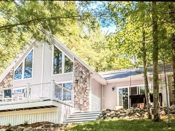 4941 E Shore Dr, Alger, MI 48610