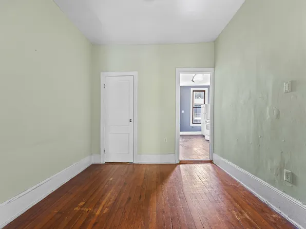 325a 22nd Street image 10 of 20