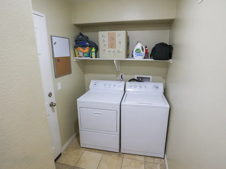 770 Harbor Cliff Way #142 — Photo 18