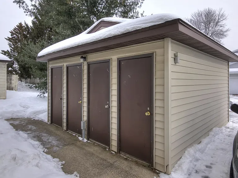 4607 Fairfax Street — Photo 8