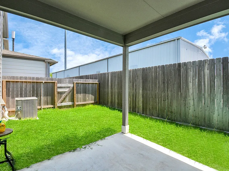 1722 Summerlyn Terrace Dr — Photo 34