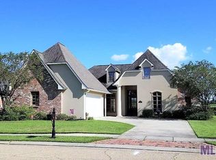 1018 Fairwinds Ave, Zachary, LA 70791