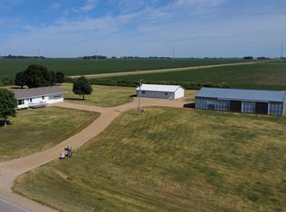 29092 200th St, Reading, MN 56165