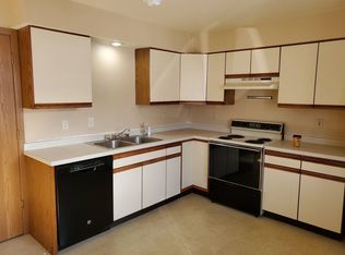 1120 4th St #9, Marathon, WI 54448
