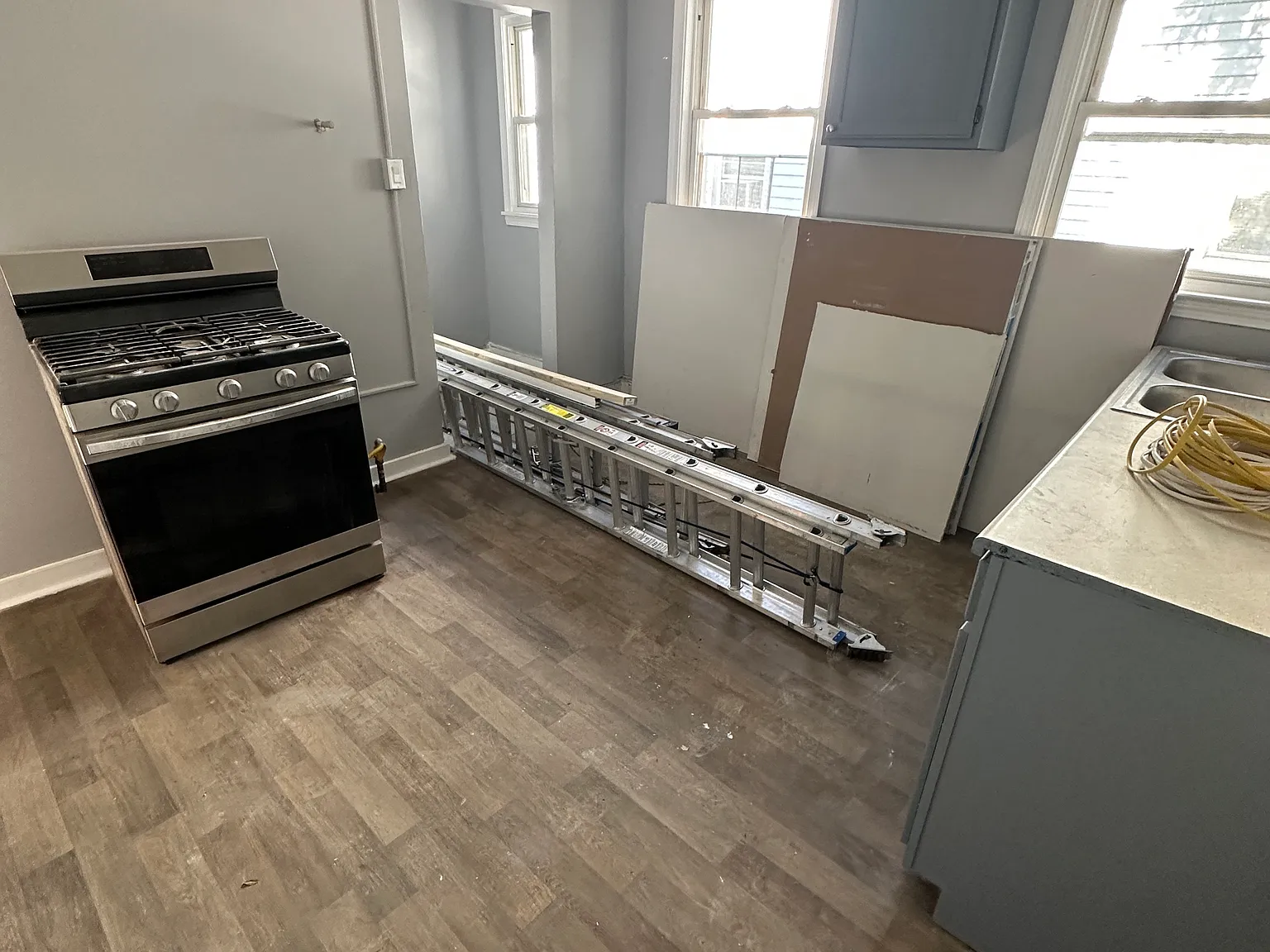 3 bed, 1200 sqft, $1,449 — Photo 3