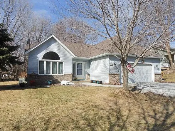 3435 Auger Ave, White Bear Lake, MN 55110