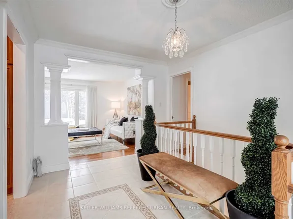 135 Jennifer Cres, East Gwillimbury, ON L0G 1V0