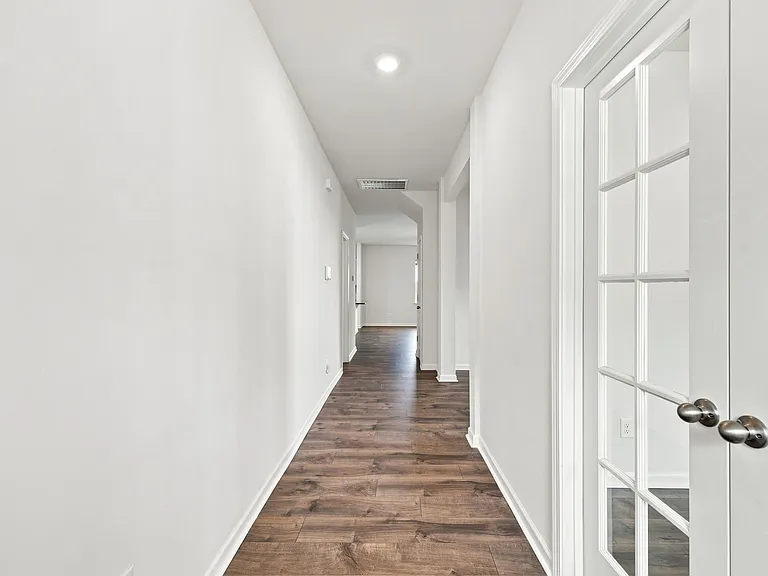 2509 Summersby Dr — Photo 11