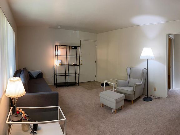 2nd image of 2050 Latham St Unit 36