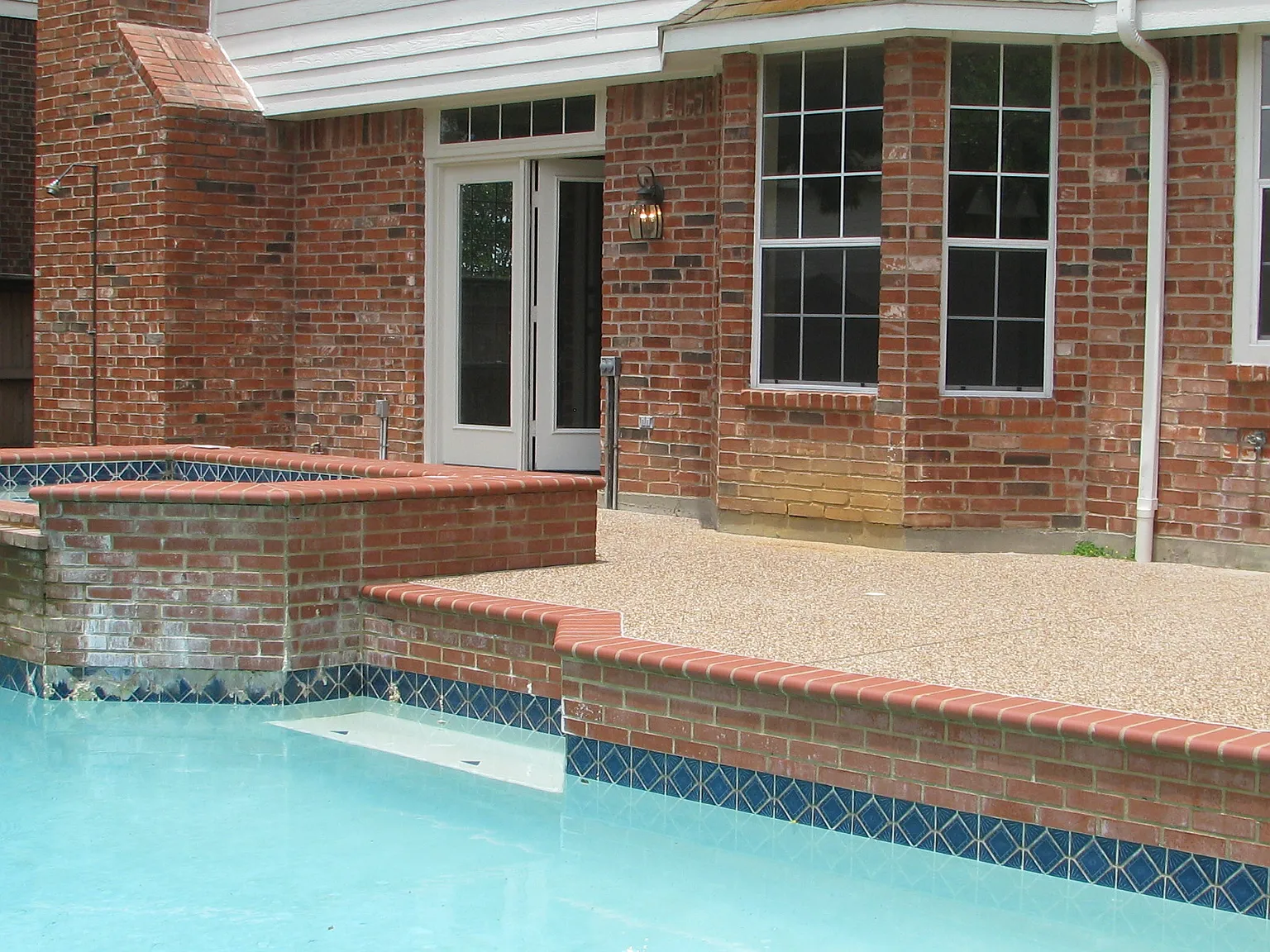 5 bed, 2.5 bath, 3025 sqft, $3,200 — Photo 3