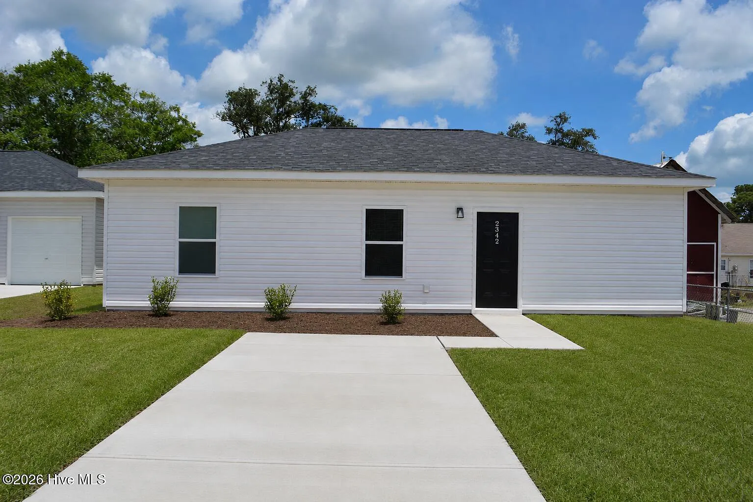 3 bed, 2.0 bath, $1,700 — Photo 1