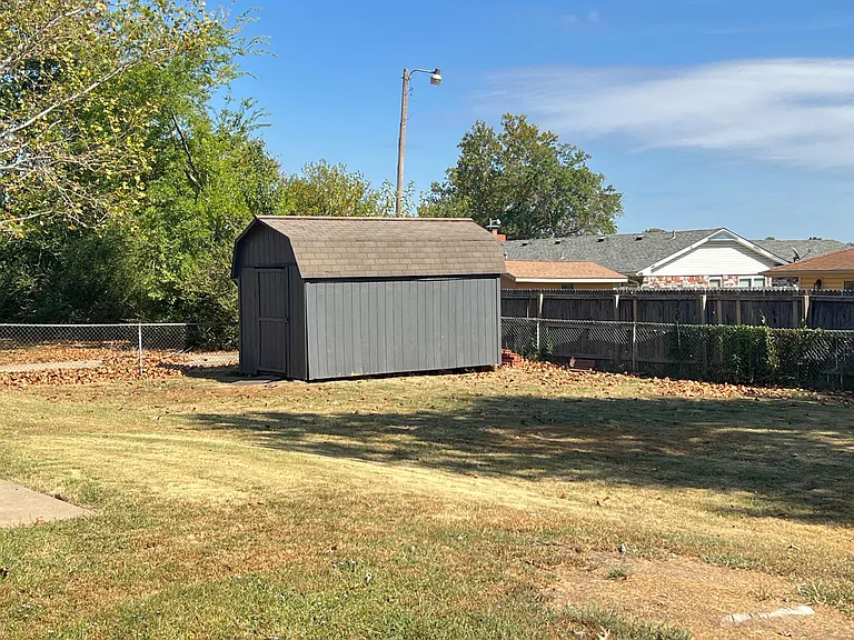 Shed