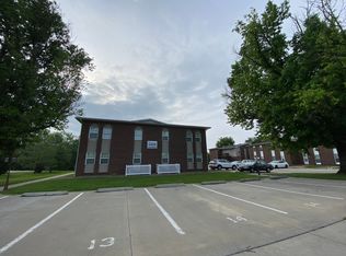 170 Westmount Dr APT 14, Farmington, MO 63640