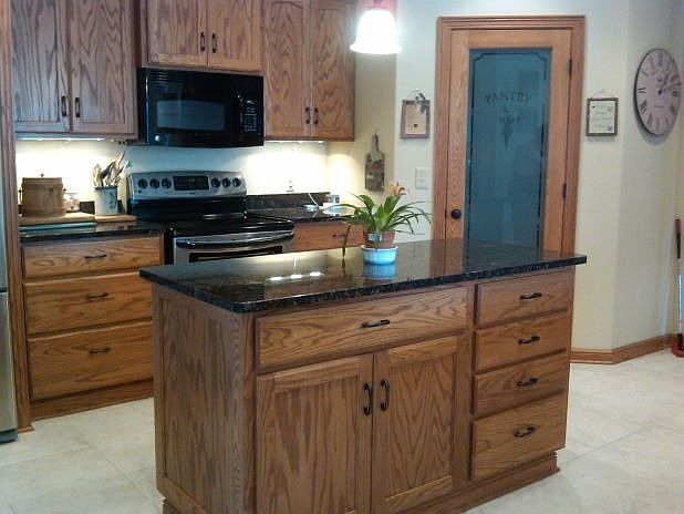 2nd image of 1469 Lori Ln