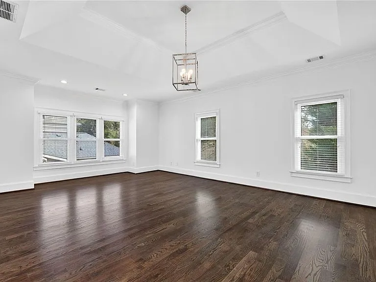 2063 Mason Mill Rd — Photo 21