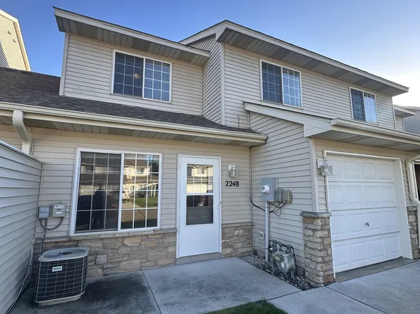 2248 Affirmed Dr, Shakopee, MN 55379