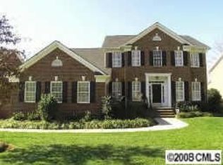 8109 Denholme Dr, Waxhaw, NC 28173