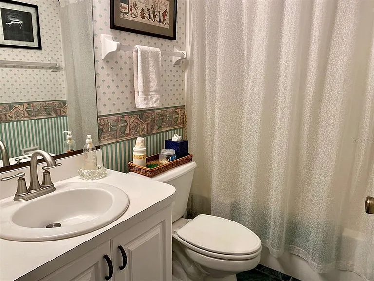 2602 Edgewater Ct — Photo 18