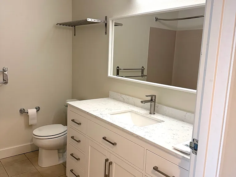 2440 Western Ave #614 — Photo 4
