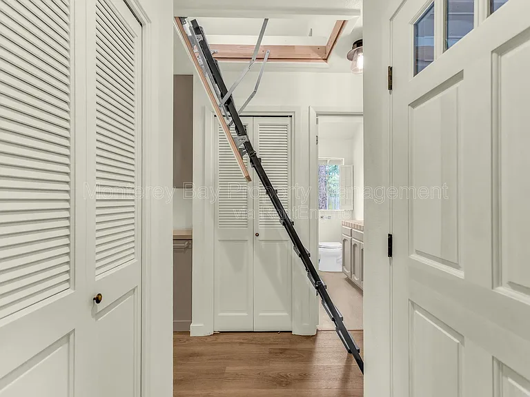 706 Crocker Ave — Photo 15