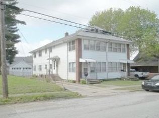 215 E Indiana Ave, Bloomfield, IN 47424